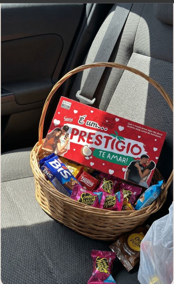 Cesta de Páscoa personalizada real